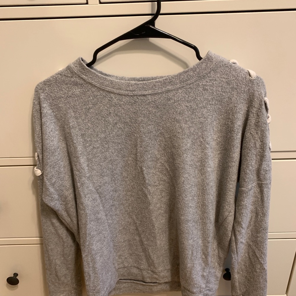 grey sweater - Picture 3 of 6
